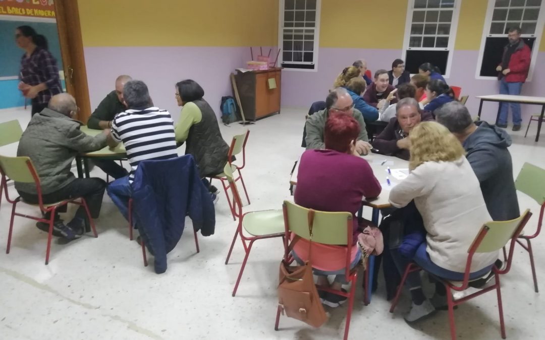 Participación Ciudadana aborda con una treintena de vecinos las principales necesidades del barrio de Pedro Álvarez
