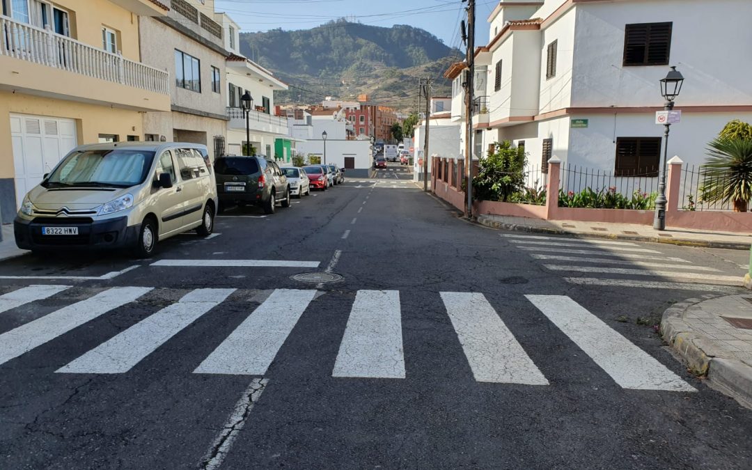 El Ayuntamiento modifica la circulación en la zona del CEIP Teófilo Pérez para ganar seguridad