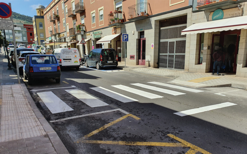 Mejoran la accesibilidad de la calle El Carmen en el tramo comercial