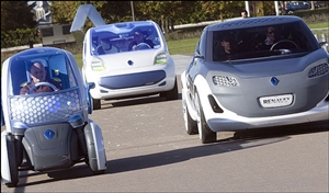 Imagen de varios coches electricos